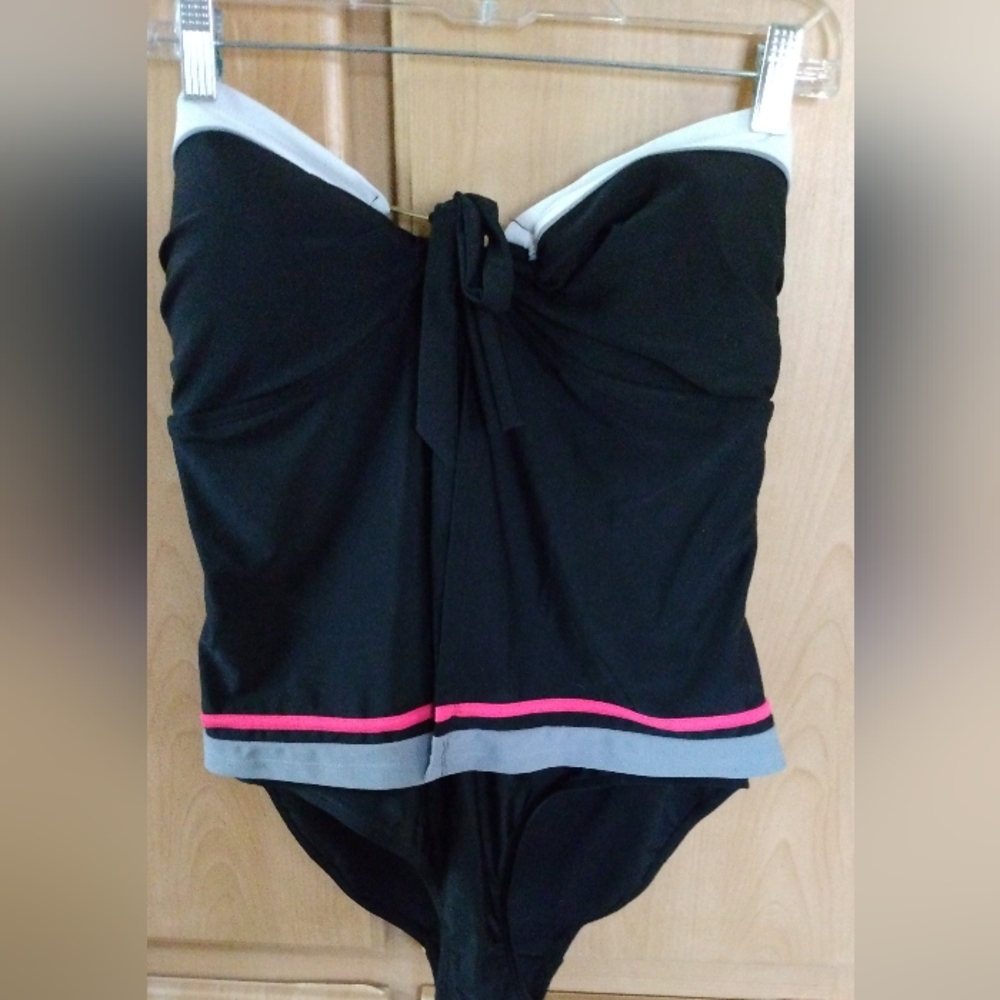 Jones New York One piece bathing suit